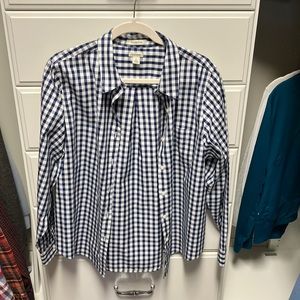 Large petite button down gingham shirt. Only worn a few times—great condition.